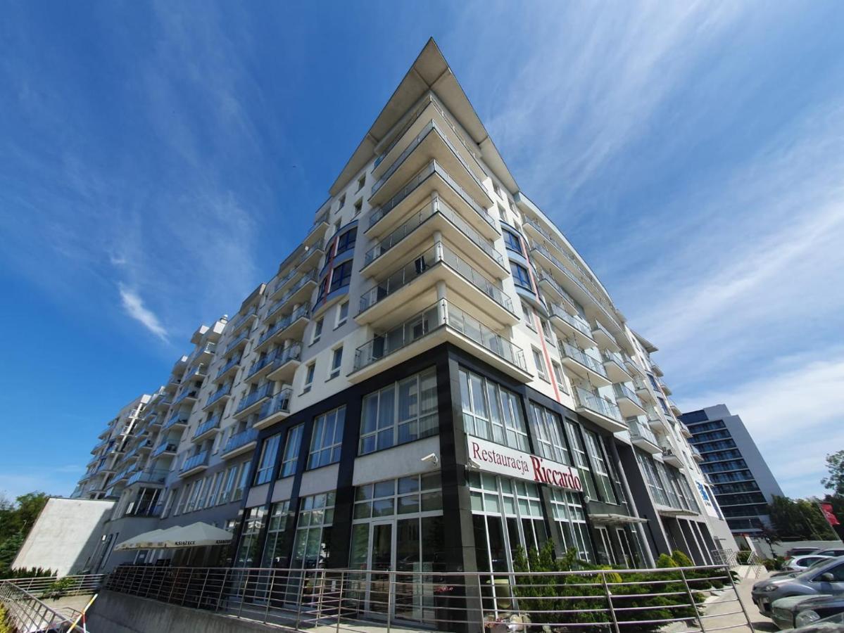 Apartament Prywatny Salon Z Aneksem Kuchennym I Sypialnia W Hotelu Diva โควอบเซก ภายนอก รูปภาพ
