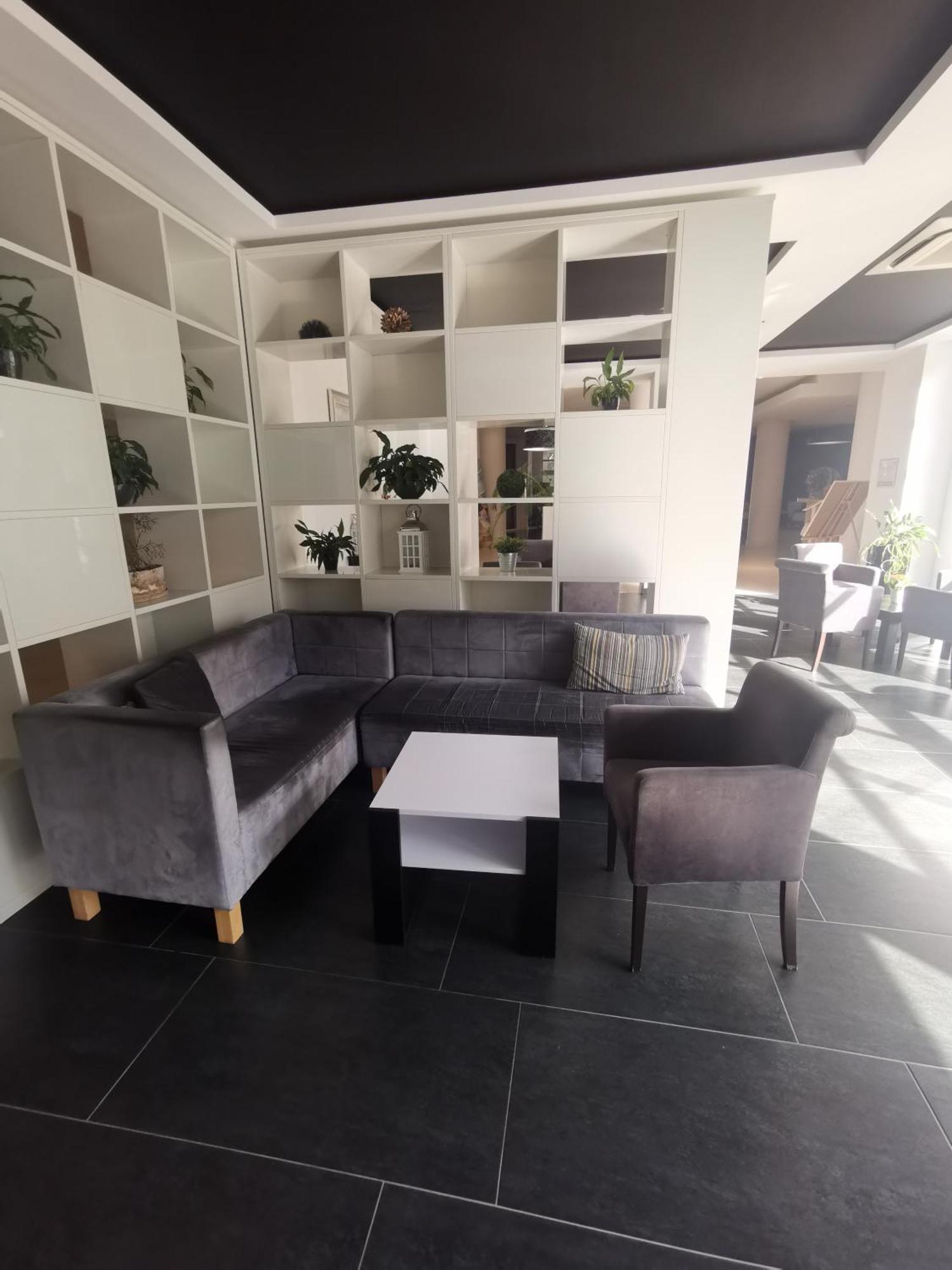 Apartament Prywatny Salon Z Aneksem Kuchennym I Sypialnia W Hotelu Diva โควอบเซก ห้อง รูปภาพ