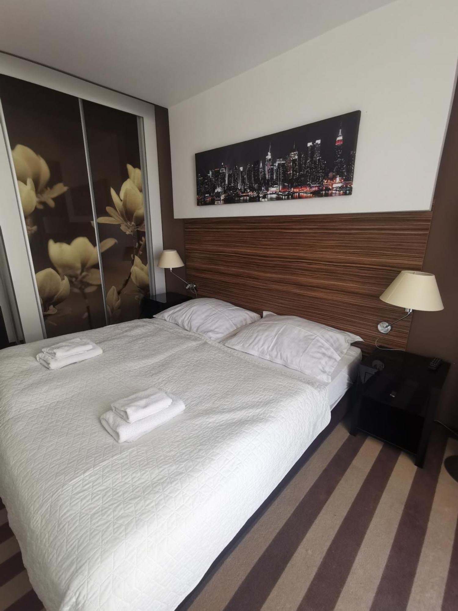 Apartament Prywatny Salon Z Aneksem Kuchennym I Sypialnia W Hotelu Diva โควอบเซก ห้อง รูปภาพ